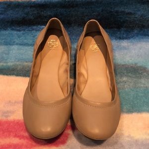 NWT Ann Taylor Nude Leather Agnes Ballet Flats